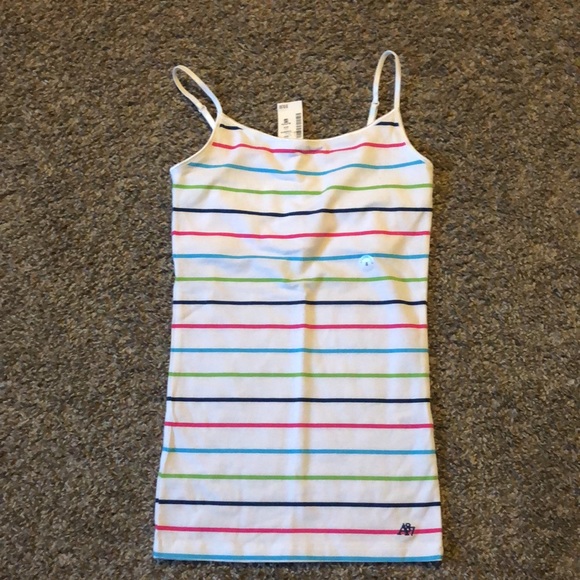 Women’s tank top bundle. Small/medium, but fit like mediums. - Picture 6 of 6